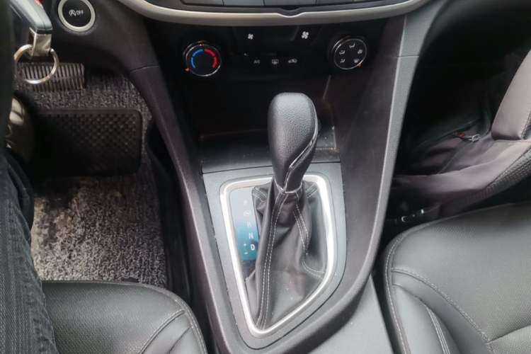 Used Buick GT 2021 Revised Version Flagship 1.5L Automatic Elite Edition Gear Lever
