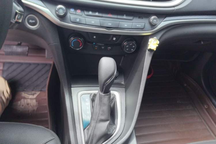 Used Buick GT 2021 Revised Version Flagship 1.5L Automatic Elite Edition Gear Lever