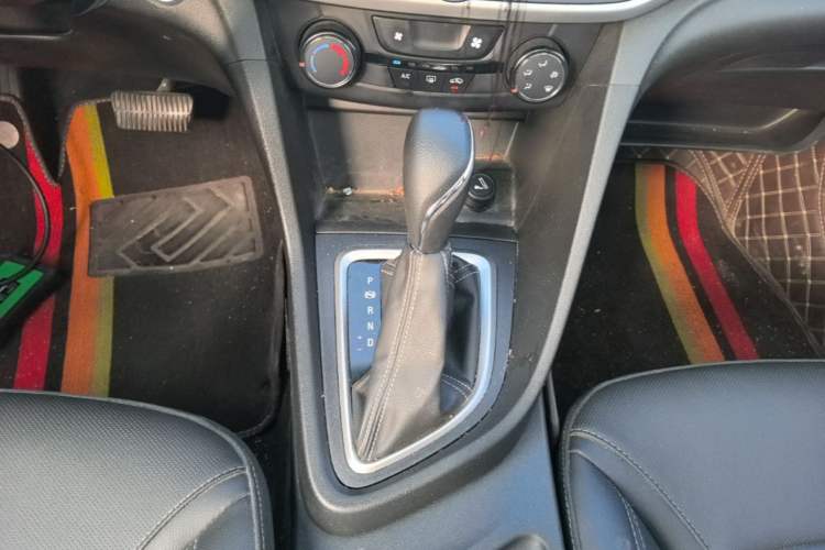 Used Buick GT 2021 Revised Version Flagship 1.5L Automatic Elite Edition Gear Lever