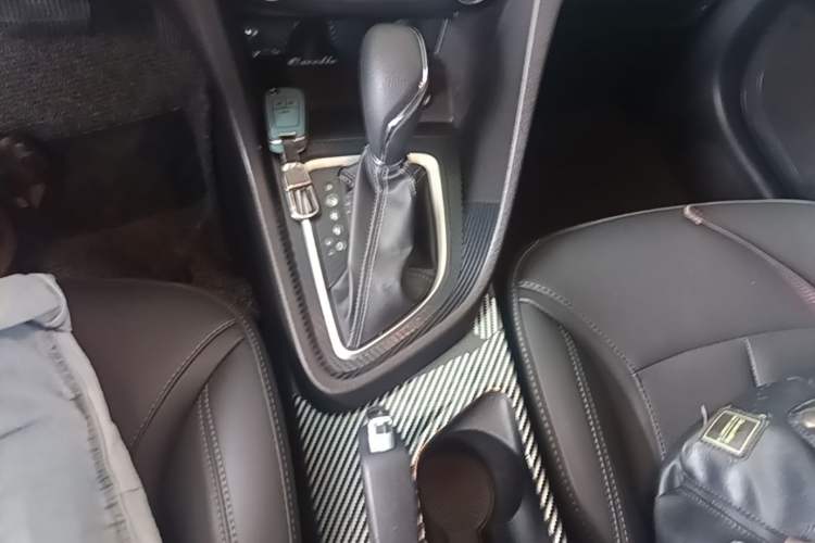 Used Buick GT 2021 Revised Version Flagship 1.5L Automatic Elite Edition Gear Lever