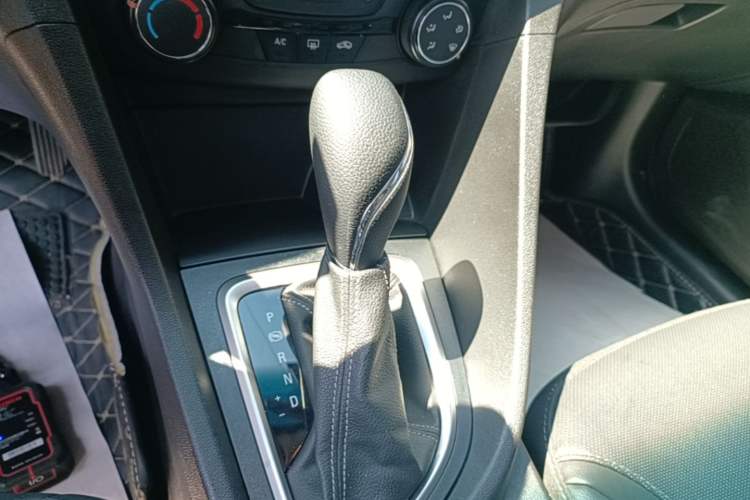 Used Buick GT 2021 Revised Version Flagship 1.5L Automatic Elite Edition Gear Lever