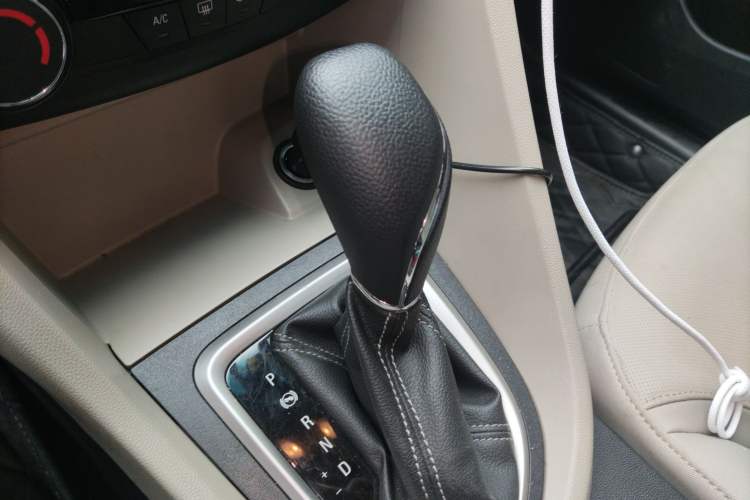Used Buick GT 2021 Exemplar 1.5L Automatic Elite Version Gear Lever