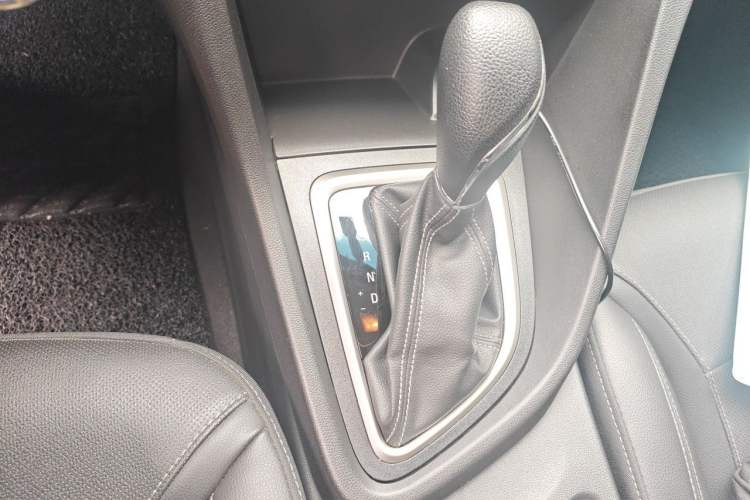 Used Buick GT 2021 Revised Version Flagship 1.5L Automatic Elite Edition Gear Lever