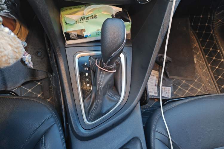 Used Buick GT 2021 Revised Version Flagship 1.5L Automatic Elite Edition Gear Lever