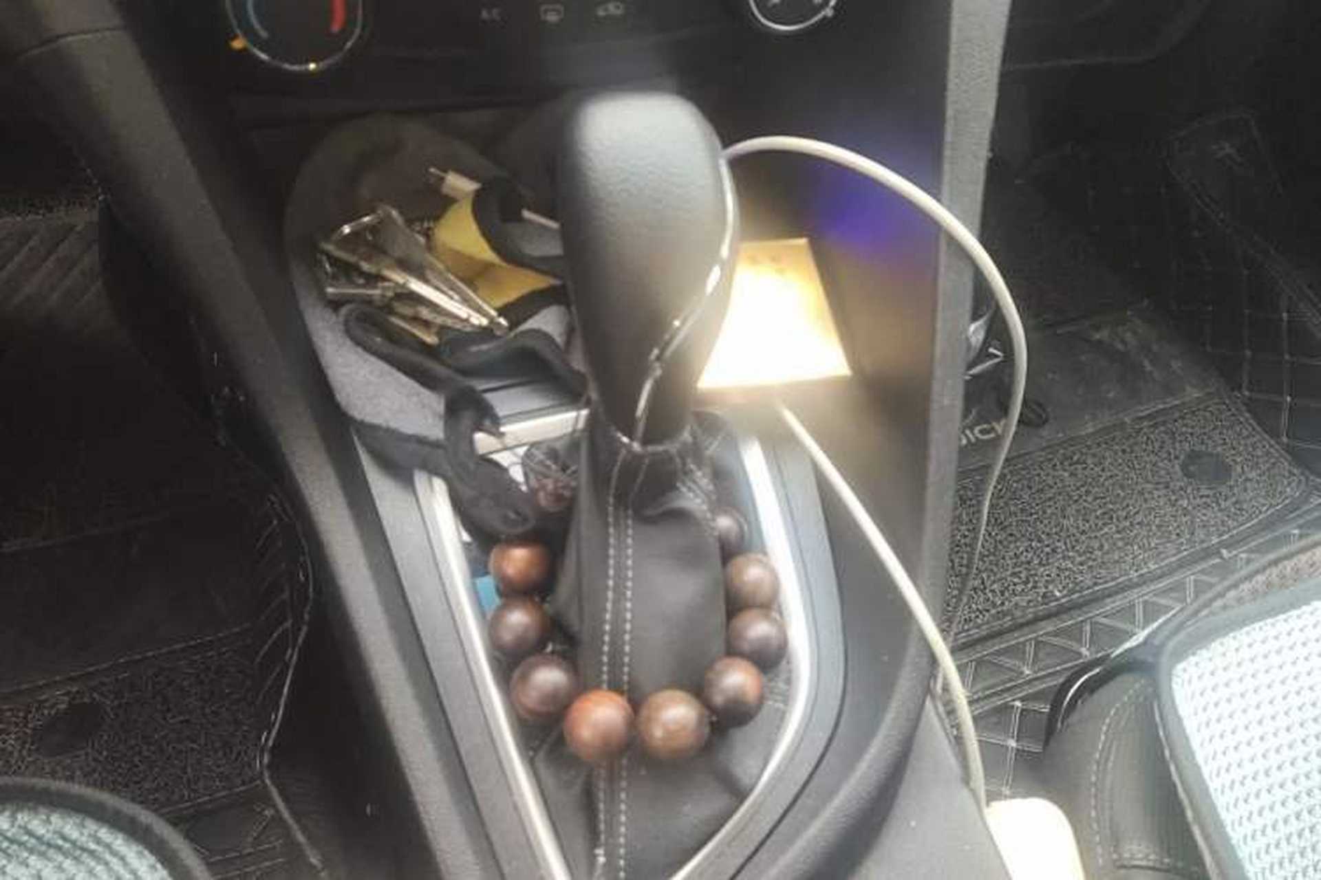 Used Buick GT 2021 Revised Version 1.3T Automatic Mild Hybrid Elite Edition Gear Lever
