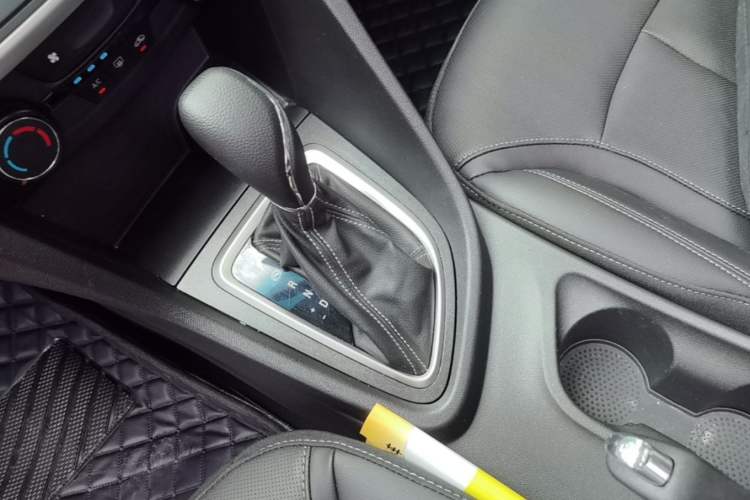 Used Buick GT 2021 Revised Version Flagship 1.5L Automatic Elite Edition Gear Lever