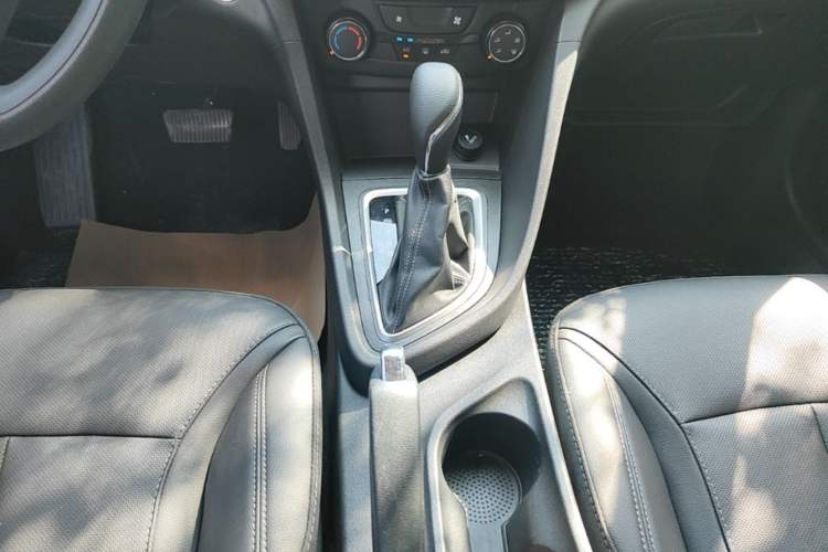 Used Buick GT 2021 Revised Version Flagship 1.5L Automatic Elite Edition Gear Lever