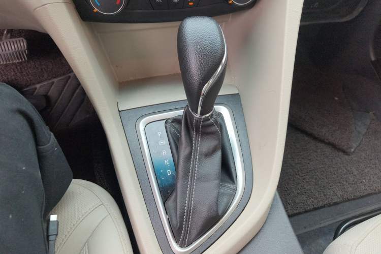 Used Buick GT 2021 Revised Version Flagship 1.5L Automatic Elite Edition Gear Lever