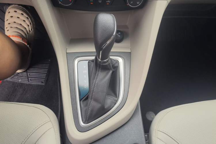 Used Buick GT 2021 Exemplar 1.5L Automatic Elite Version Gear Lever