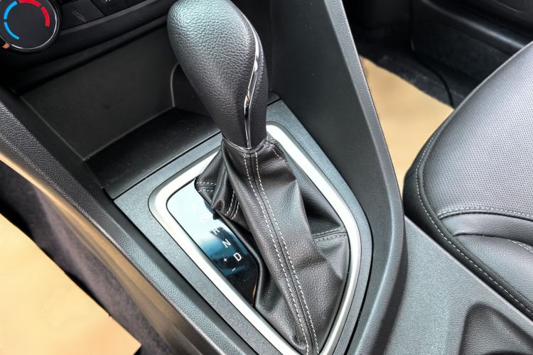 Used Buick GT 2021 1.3T Automatic Mild Hybrid Elite Version Gear Lever
