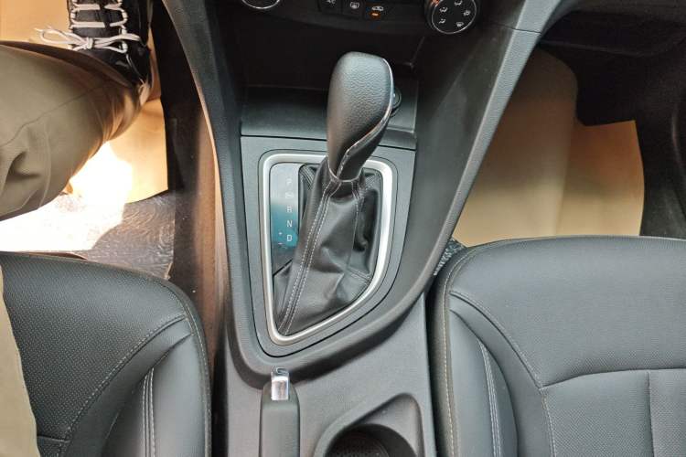 Used Buick GT 2021 Revised Version Flagship 1.5L Automatic Elite Edition Gear Lever