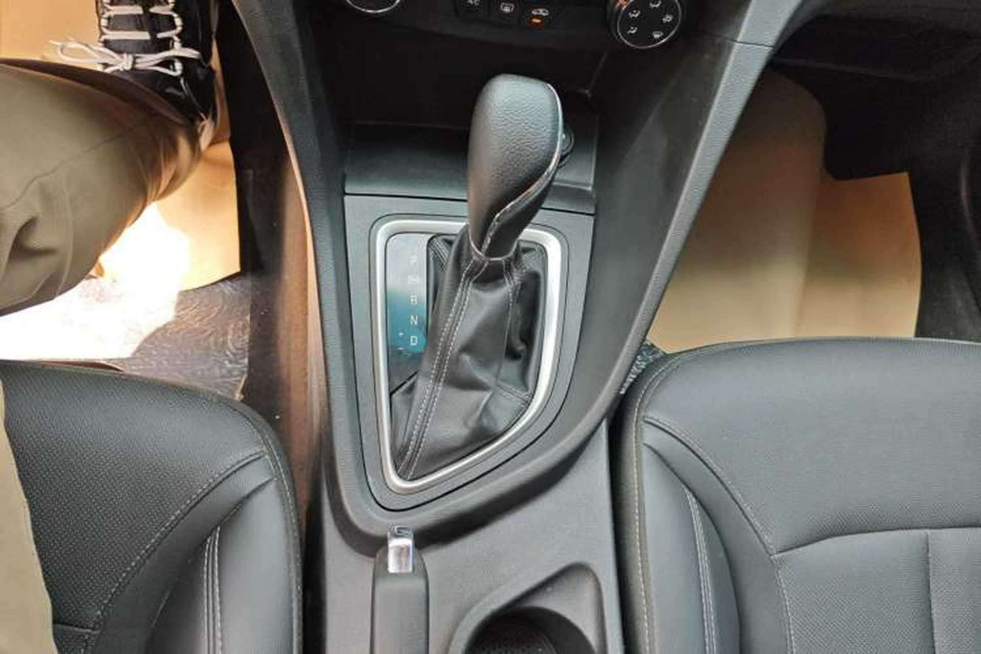 Used Buick GT 2021 Revised Version Flagship 1.5L Automatic Elite Edition Gear Lever