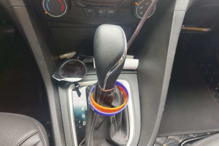 Used Buick GT 2021 Revised Version 1.3T Automatic Mild Hybrid Elite Edition Gear Lever