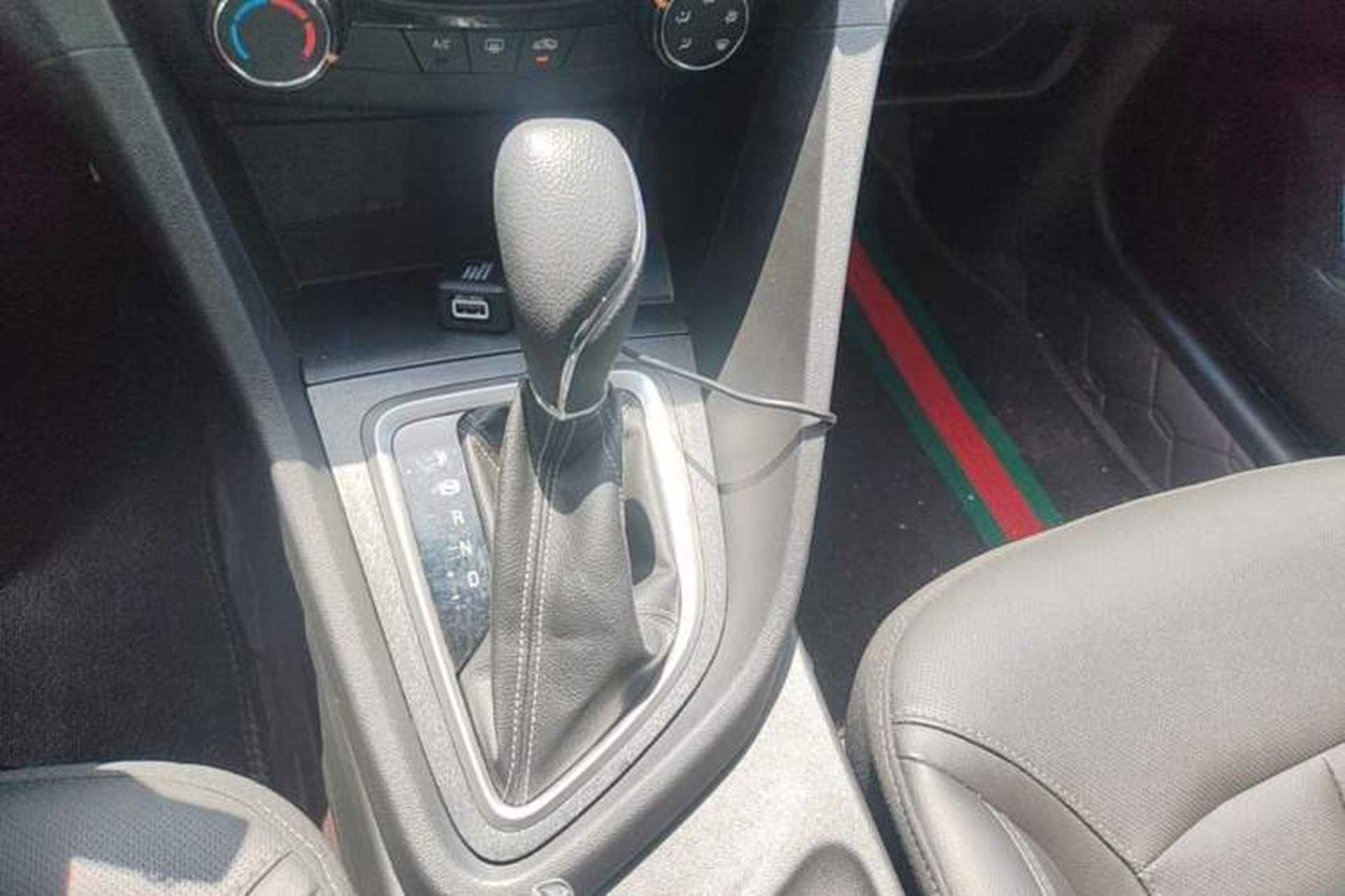 Used Buick GT 2021 Revised Version Flagship 1.5L Automatic Elite Edition Gear Lever