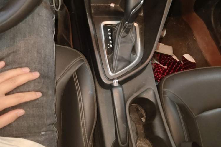 Used Buick GT 2021 1.3T Automatic Mild Hybrid Elite Version Gear Lever