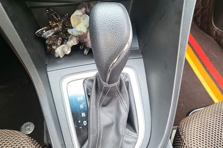 Used Buick GT 2021 1.3T Automatic Mild Hybrid Elite Version Gear Lever