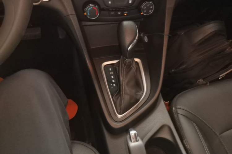 Used Buick GT 2021 1.3T Automatic Mild Hybrid Elite Version Gear Lever