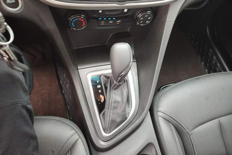 Used Buick GT 2021 Revised Version Flagship 1.5L Automatic Elite Edition Gear Lever