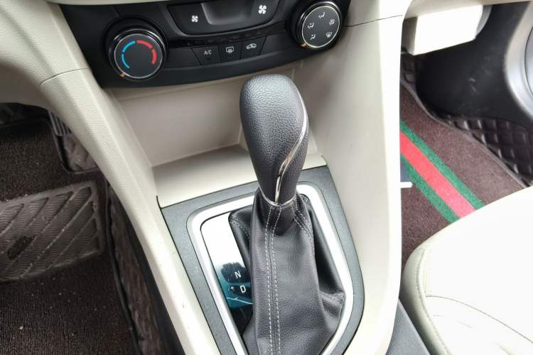 Used Buick GT 2021 Exemplar 1.5L Automatic Elite Version Gear Lever
