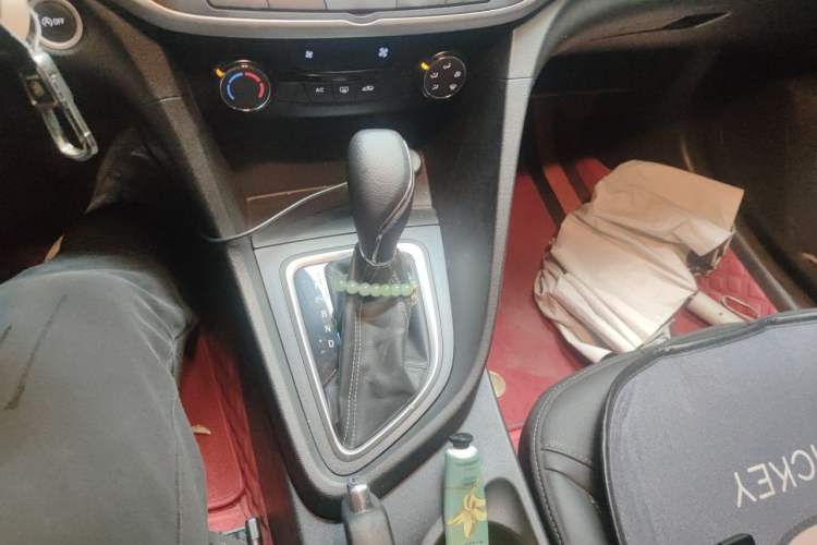 Used Buick GT 2021 Revised Version Flagship 1.5L Automatic Elite Edition Gear Lever