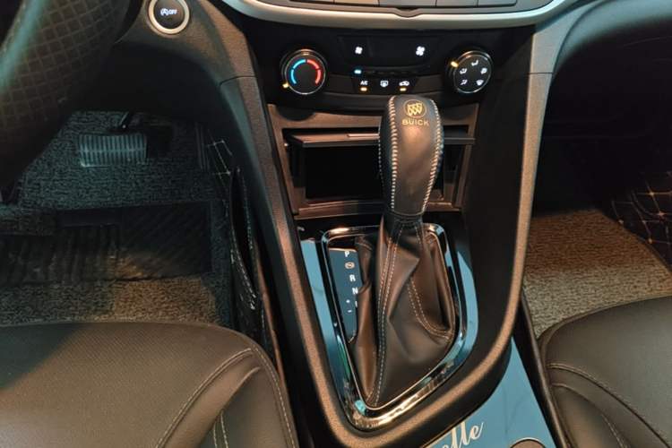 Used Buick GT 2021 Revised Version Flagship 1.5L Automatic Elite Edition Gear Lever
