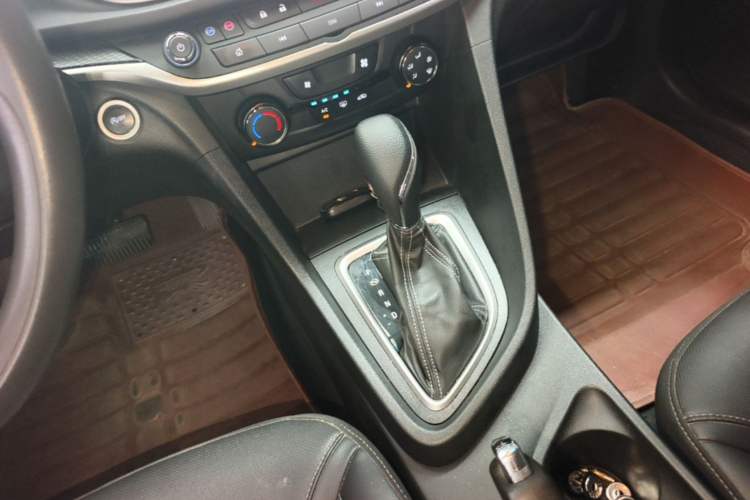 Used Buick GT 2021 Revised Version Flagship 1.5L Automatic Elite Edition Gear Lever