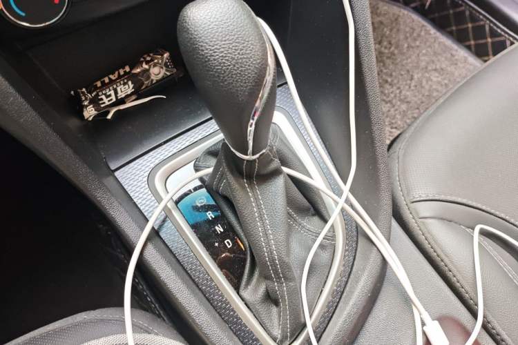 Used Buick GT 2021 Revised Version Flagship 1.5L Automatic Elite Edition Gear Lever