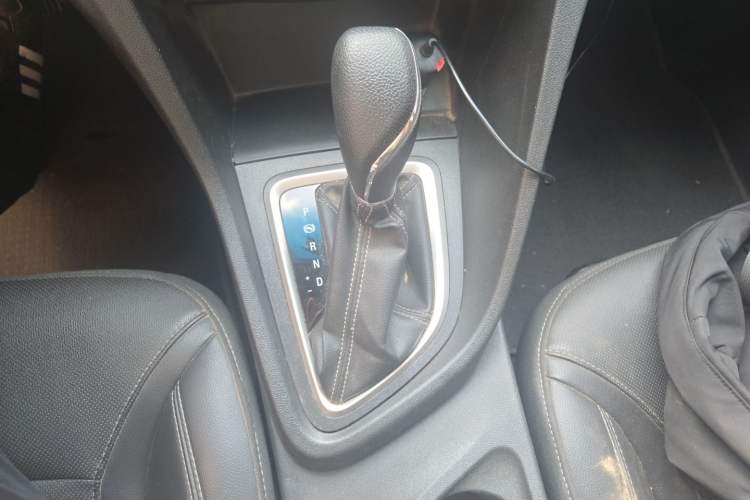 Used Buick GT 2021 Revised Version 1.3T Automatic Mild Hybrid Elite Edition Gear Lever