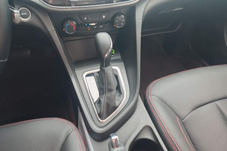 Used Buick GT 2021 1.3T Automatic Mild Hybrid Entry Model Gear Lever