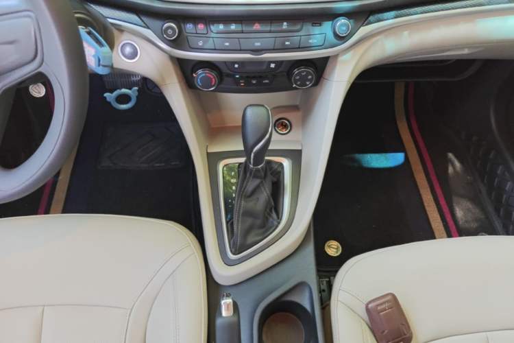 Used Buick GT 2021 Exemplar 1.5L Automatic Elite Version Gear Lever