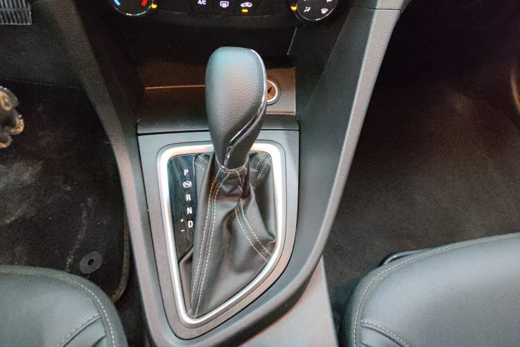 Used Buick GT 2021 Revised Version Flagship 1.5L Automatic Elite Edition Gear Lever