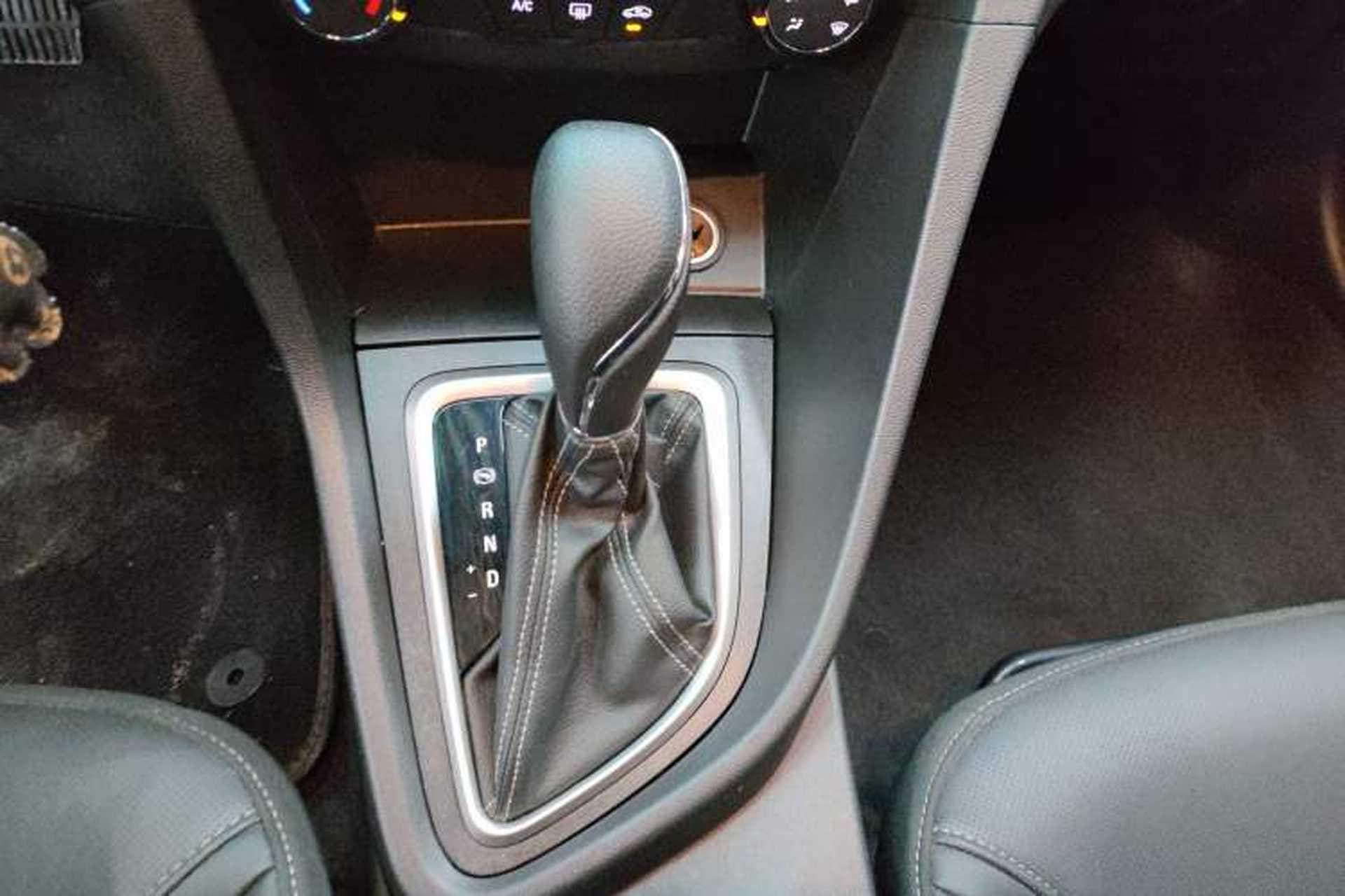 Used Buick GT 2021 Revised Version Flagship 1.5L Automatic Elite Edition Gear Lever