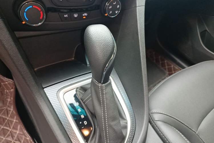 Used Buick GT 2021 Revised Version Flagship 1.5L Automatic Entry-Level Trim Gear Lever
