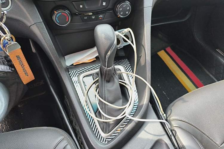 Used Buick GT 2021 Revised Version Flagship 1.5L Automatic Elite Edition Gear Lever