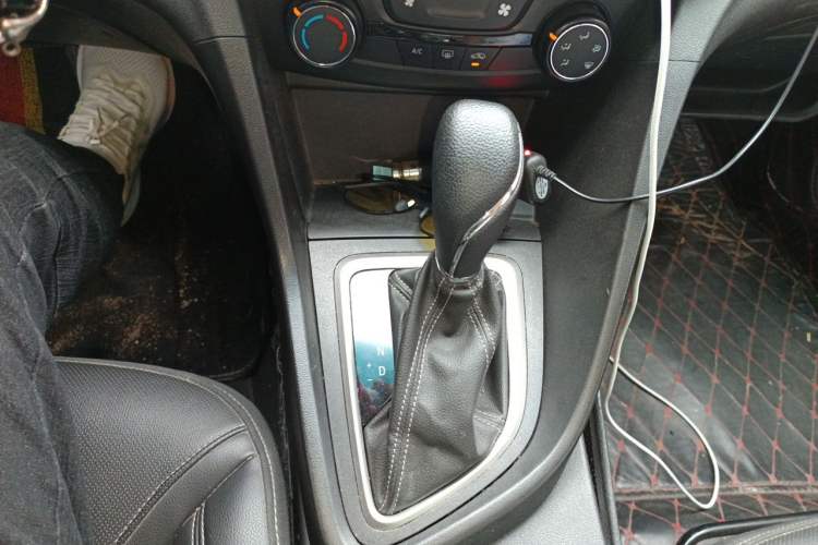 Used Buick GT 2021 1.3T Automatic Mild Hybrid Elite Version Gear Lever