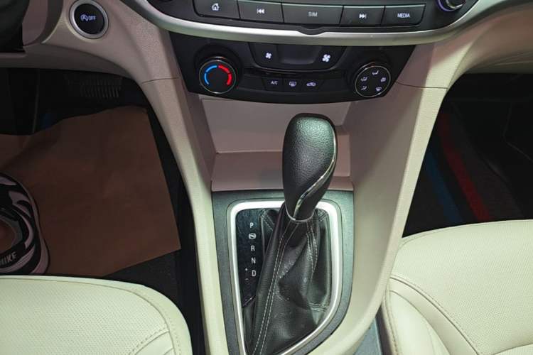 Used Buick GT 2021 Exemplar 1.5L Automatic Elite Version Gear Lever
