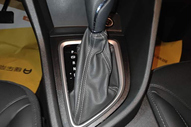 Used Buick GT 2021 Revised Version Flagship 1.5L Automatic Elite Edition Gear Lever