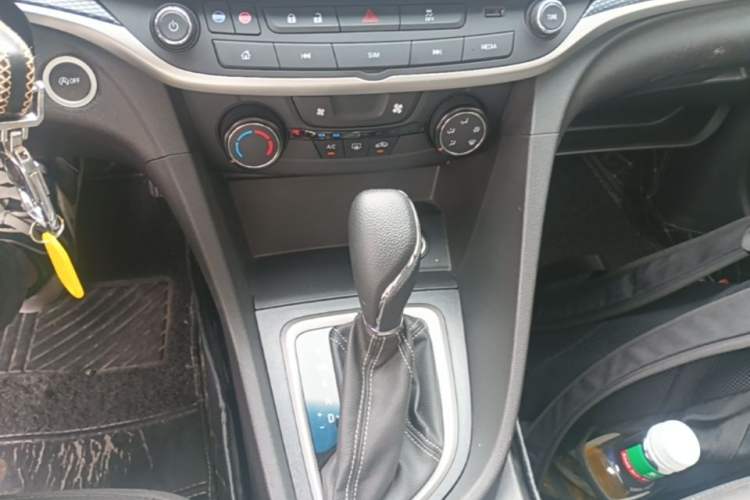 Used Buick GT 2021 Revised Version Flagship 1.5L Automatic Elite Edition Gear Lever