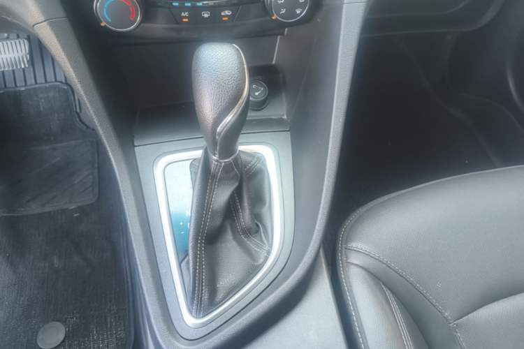 Used Buick GT 2021 Revised Version Flagship 1.5L Automatic Elite Edition Gear Lever