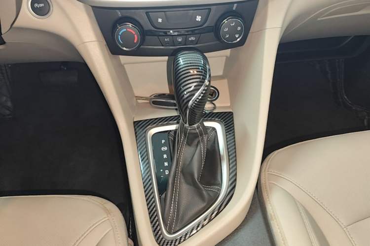 Used Buick GT 2021 Exemplar 1.5L Automatic Elite Version Gear Lever