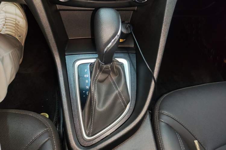 Used Buick GT 2021 Revised Version Flagship 1.5L Automatic Entry-Level Trim Gear Lever