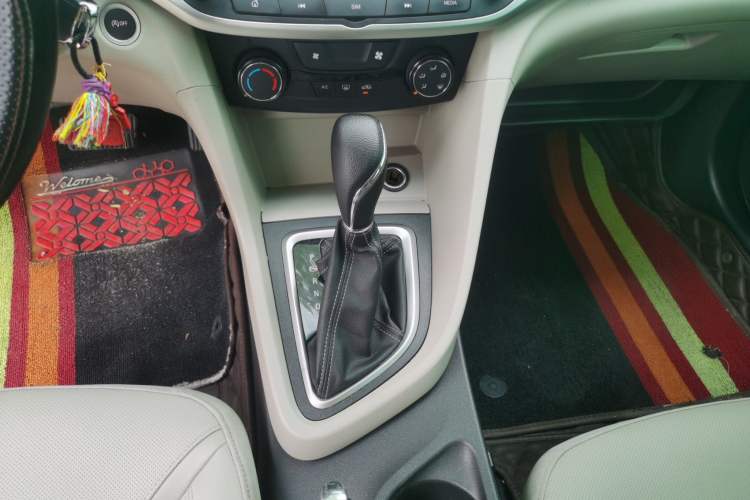Used Buick GT 2021 Exemplar 1.5L Automatic Elite Version Gear Lever