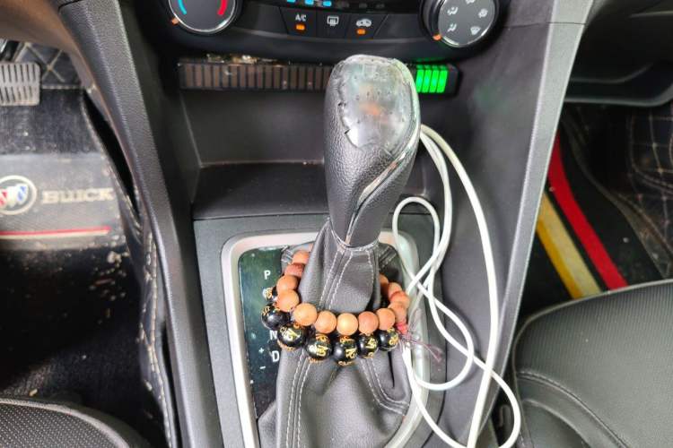 Used Buick GT 2021 1.3T Automatic Mild Hybrid Elite Version Gear Lever
