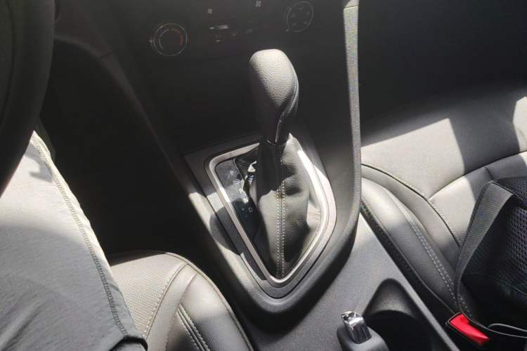 Used Buick GT 2021 Revised Version Flagship 1.5L Automatic Elite Edition Gear Lever