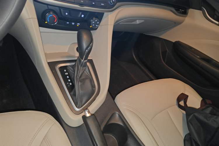 Used Buick GT 2021 Exemplar 1.5L Automatic Elite Version Gear Lever