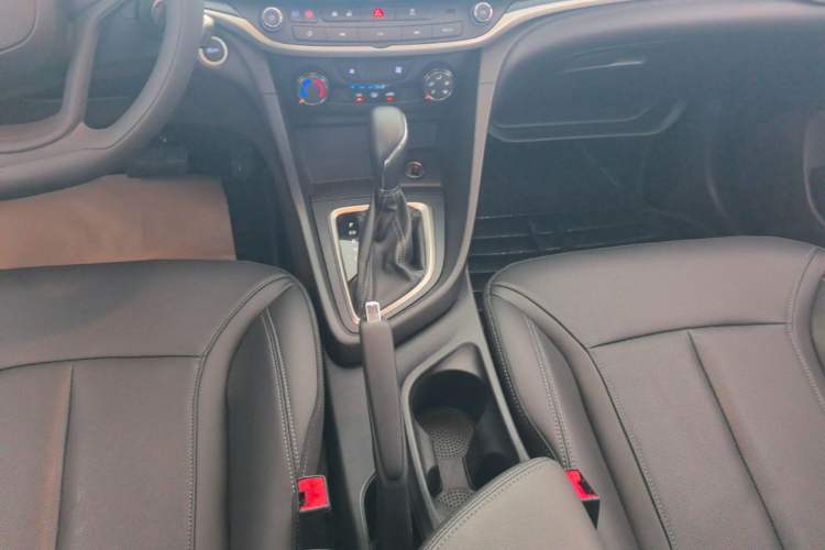 Used Buick GT 2021 1.3T Automatic Mild Hybrid Elite Version Gear Lever