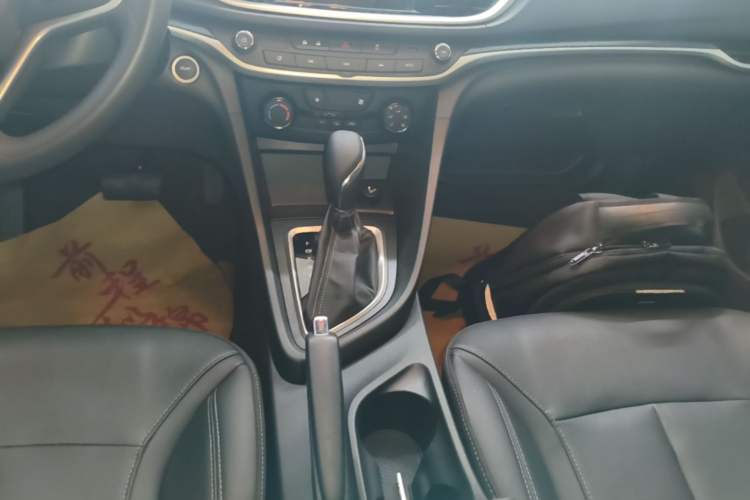 Used Buick GT 2021 Revised Version Flagship 1.5L Automatic Elite Edition Gear Lever
