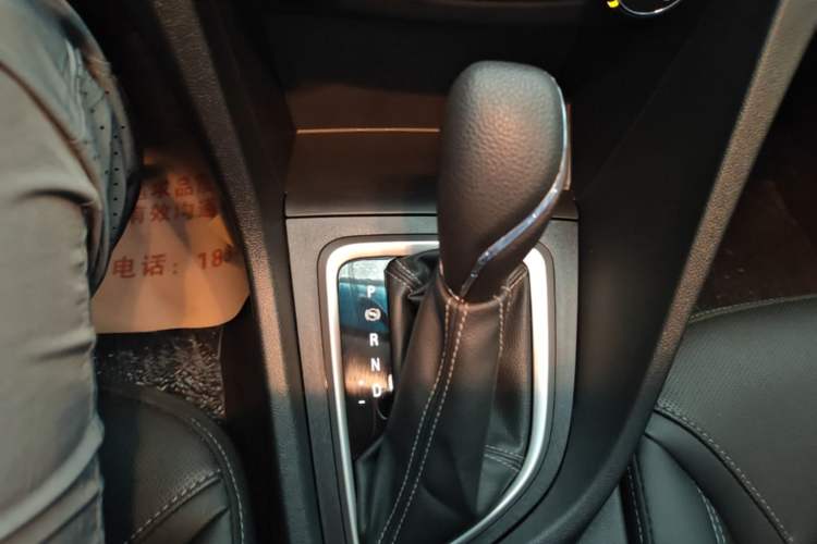 Used Buick GT 2021 Revised Version Flagship 1.5L Automatic Entry-Level Trim Gear Lever