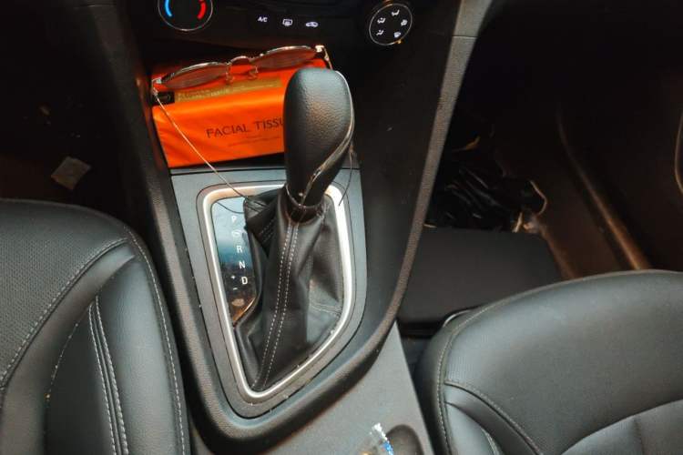 Used Buick GT 2021 Revised Version 1.3T Automatic Mild Hybrid Elite Edition Gear Lever