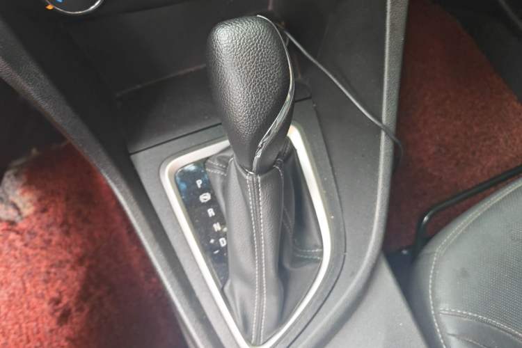 Used Buick GT 2021 Revised Version Flagship 1.5L Automatic Elite Edition Gear Lever